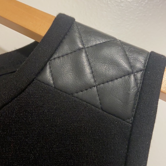 Black dress - Picture 3 of 4